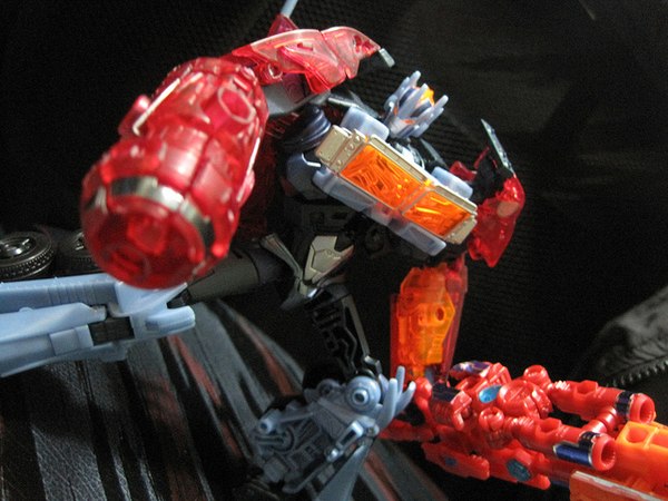 Transformers Prime Dark Energon Optimus Prime Out Of The Box Images  (6 of 11)